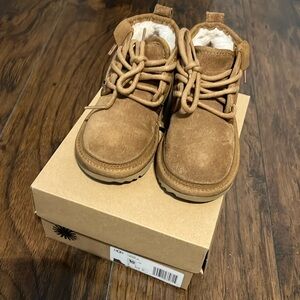 Toddler brown Uggs
